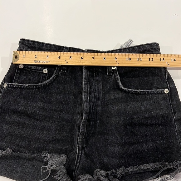 Zara black high-rise jean shorts - Picture 7 of 8
